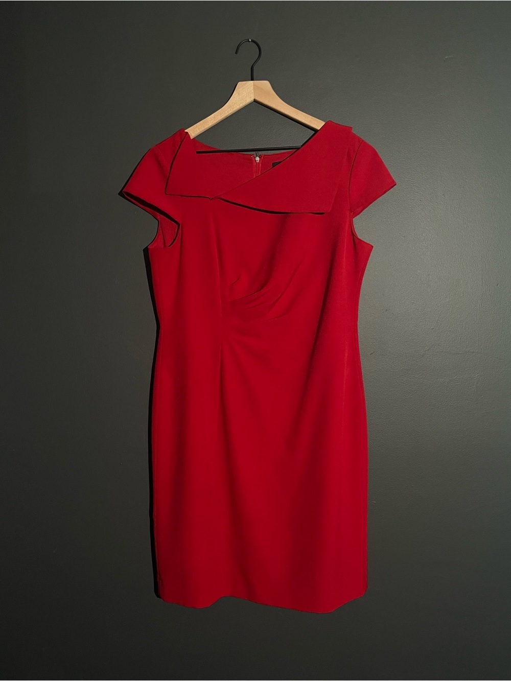 Tahari Arthur S. Levine Red Draped Cocktail Dress Size 14